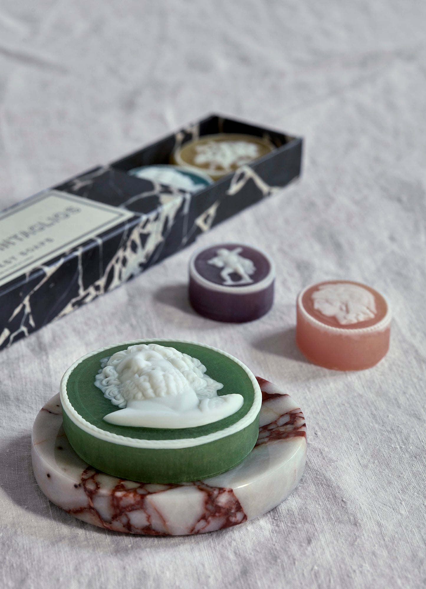 Red & White Marble Soap Dish - Round