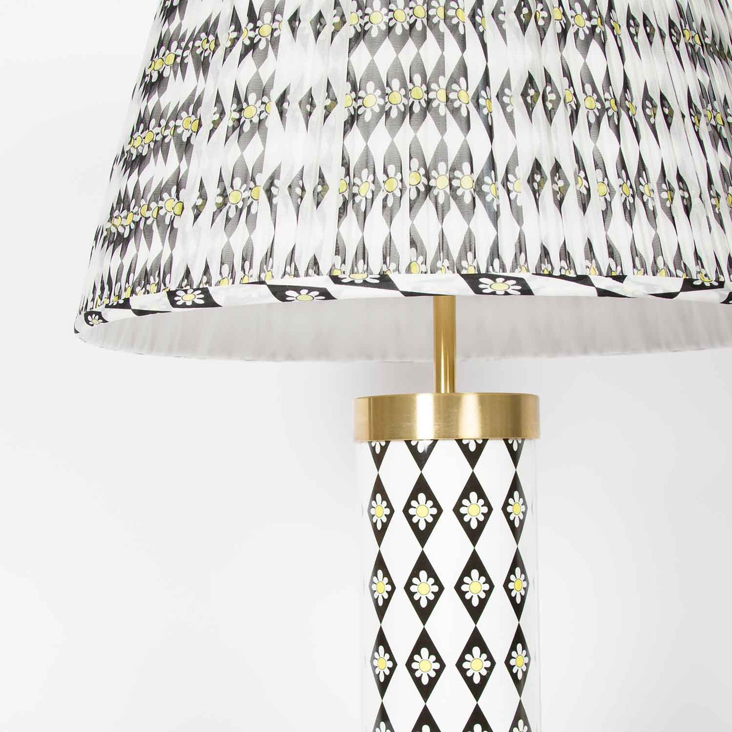 Diamond Daisy - Glass & Brass Lamp