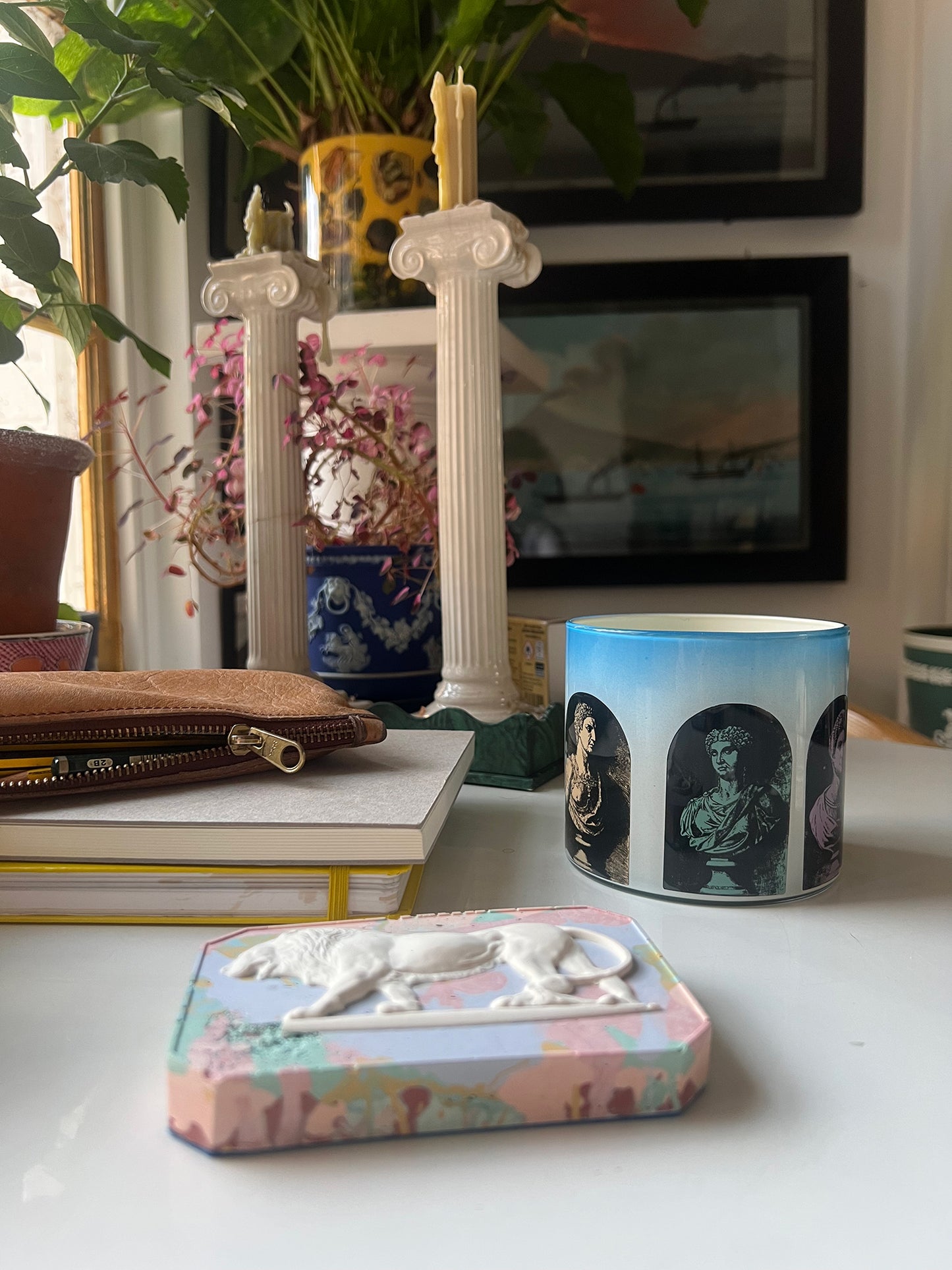 Classical Alcove Brush Pot - 1st Colour Edition