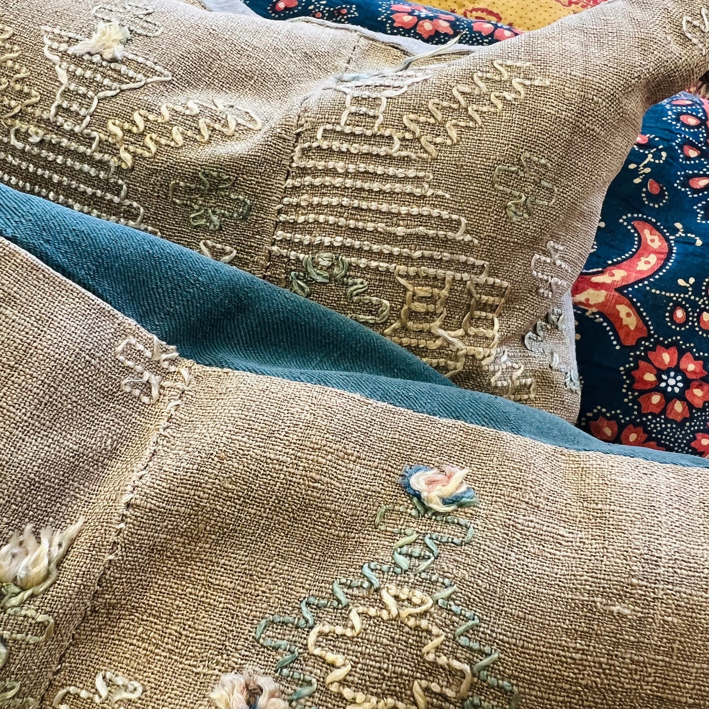 Moroccan Raw Silk Embroidery Lavender Pillow - XL