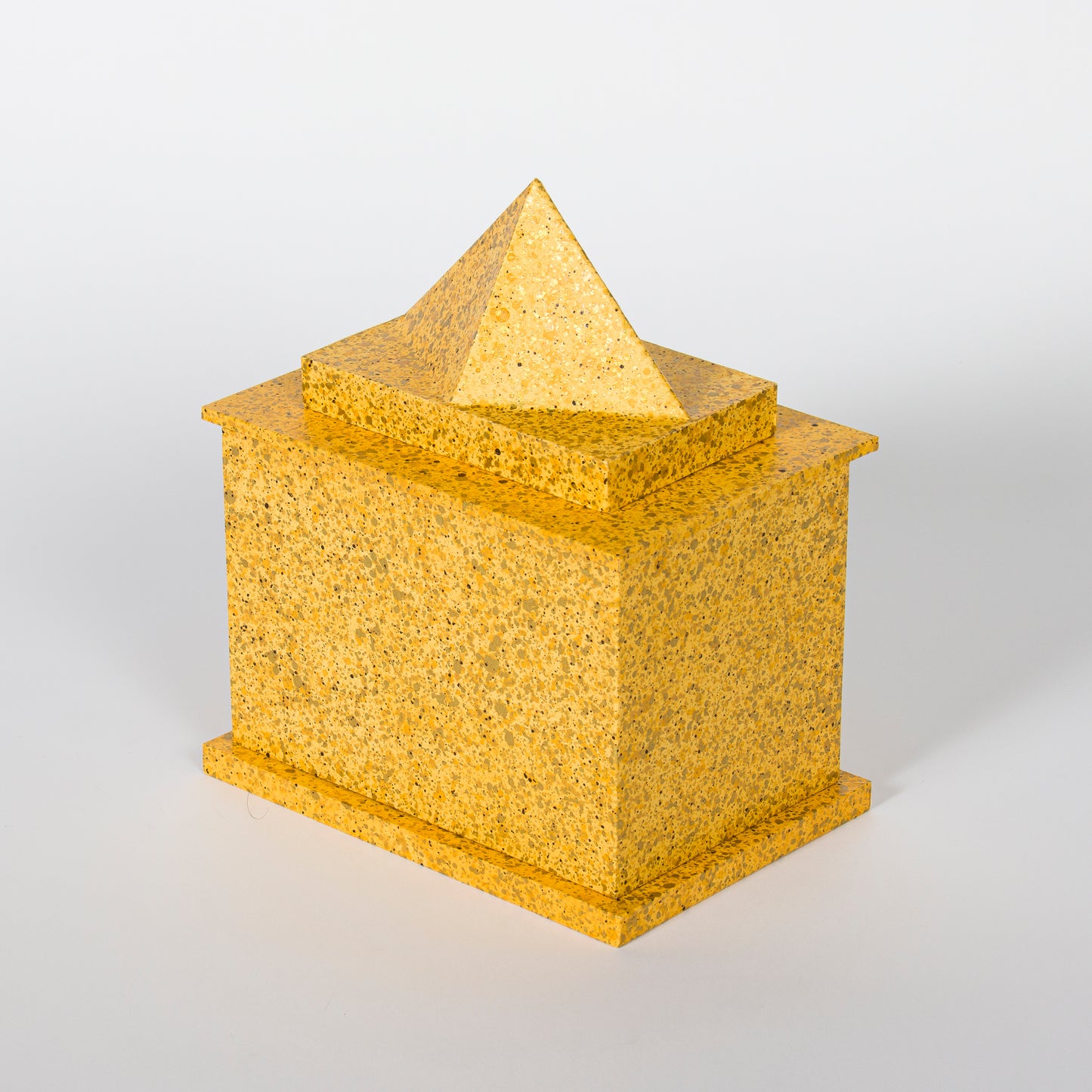 Pyramid Box