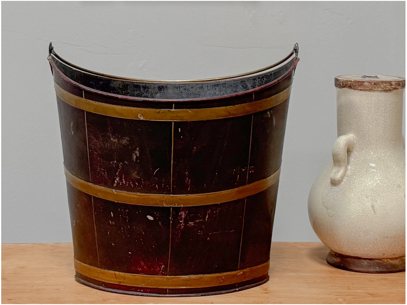 A Regency Toleware Bucket