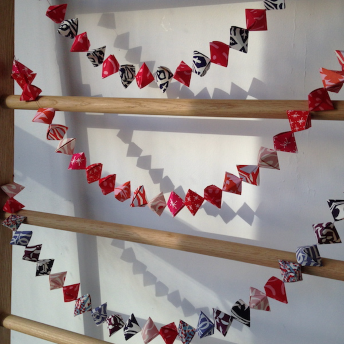 Origami Garland of Bobbles Kit
