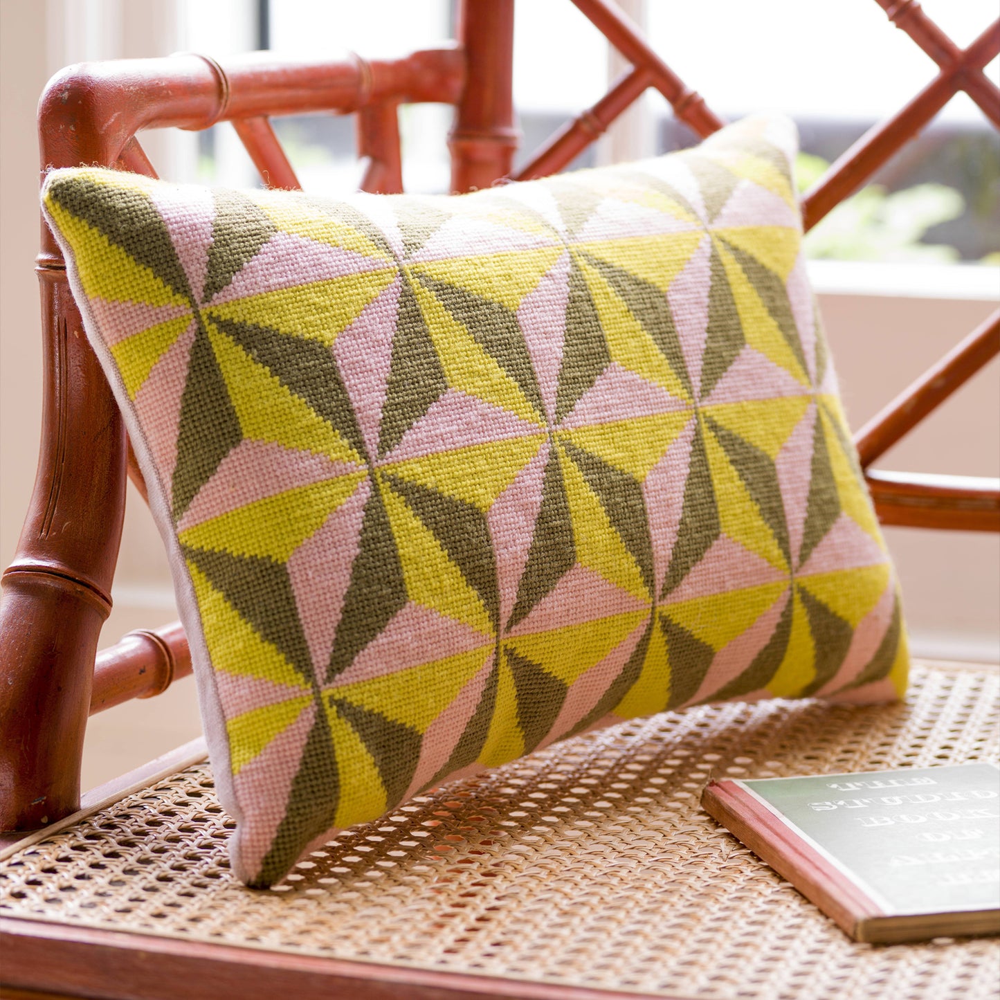 Tetrahedron Cushion - Yellow