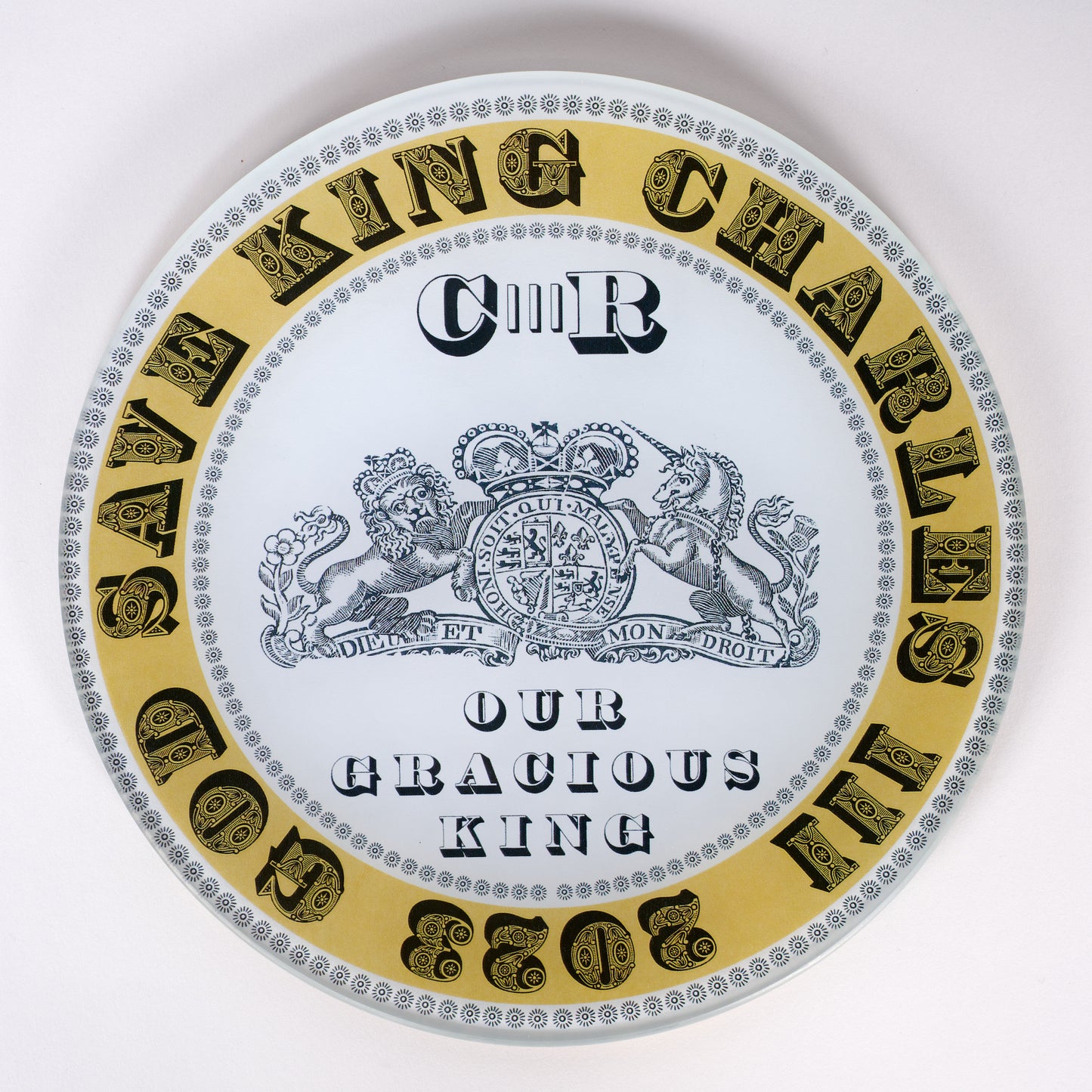 7” 'King Charles III 2023' Commemorative Decoupage Plate - Yellow