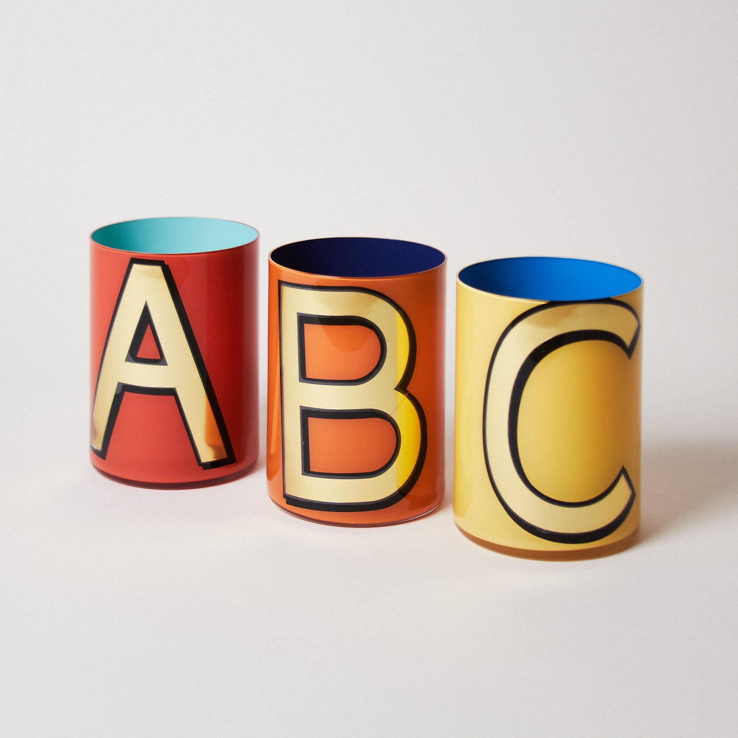 Alphabet Brush Pot - R