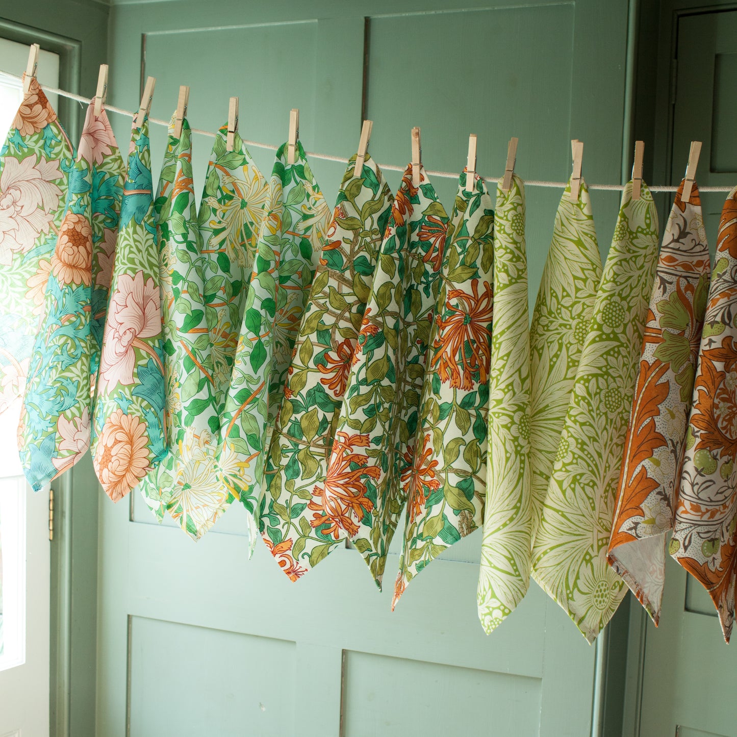 Chrysanthemum Napkin - Sky Blue Summer