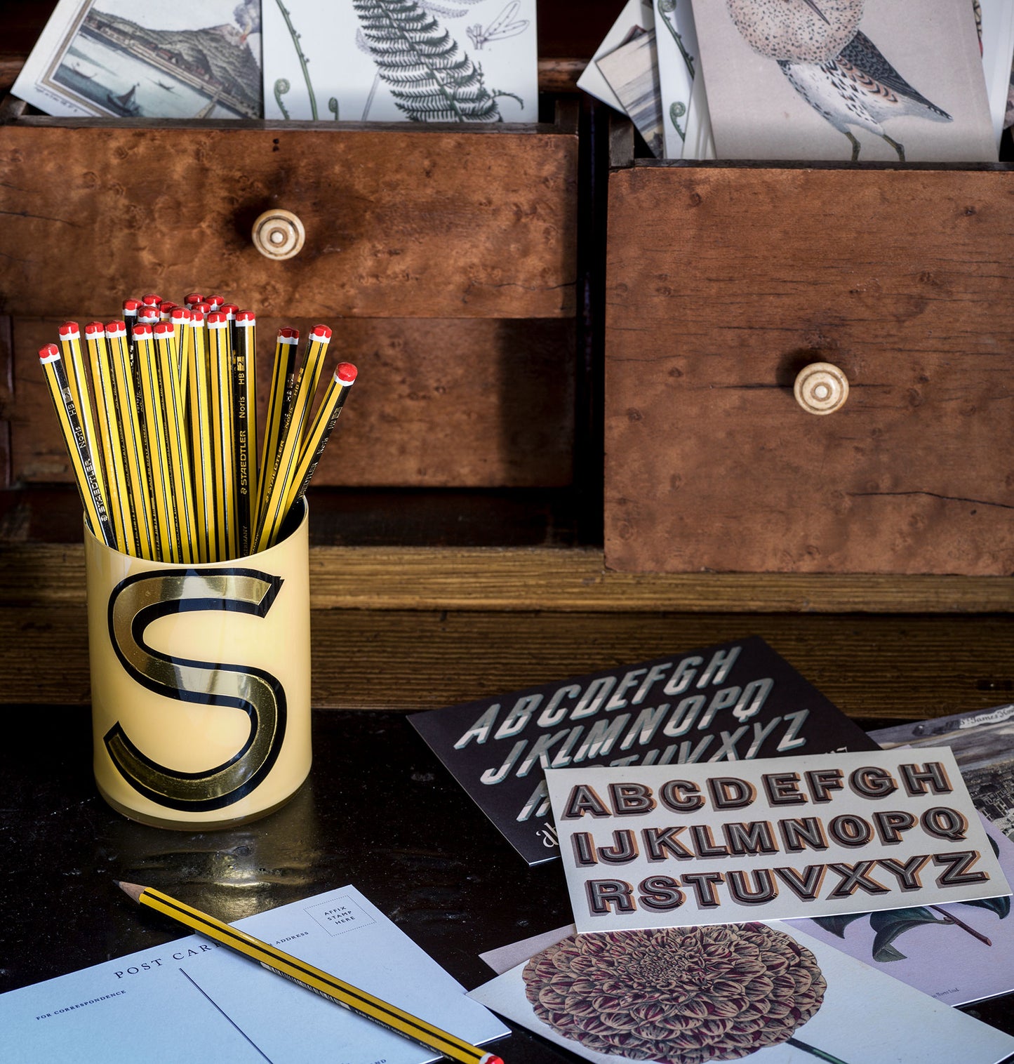 Alphabet Brush Pot - G