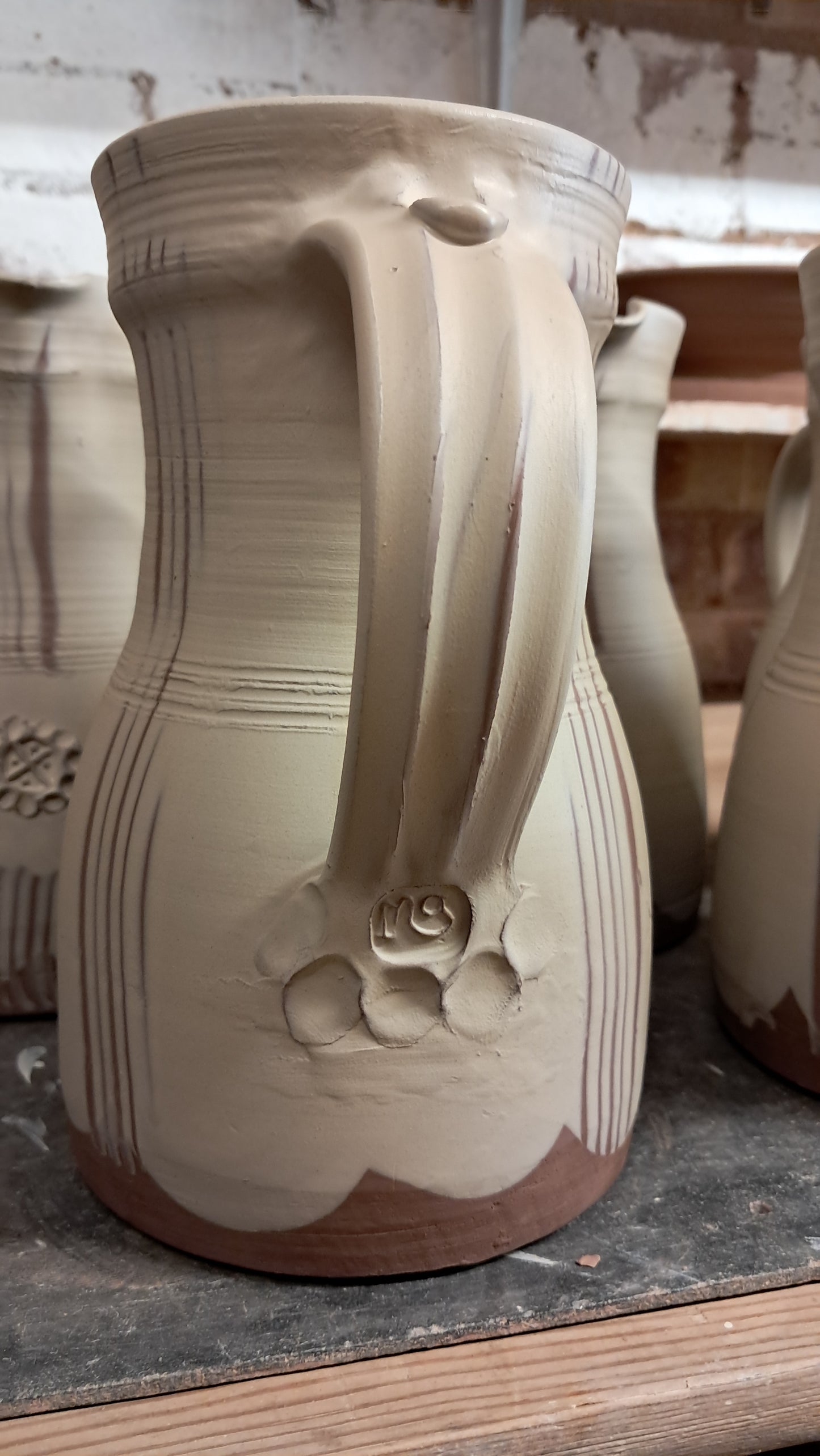 Slipware Baluster Jug - Cream/Green