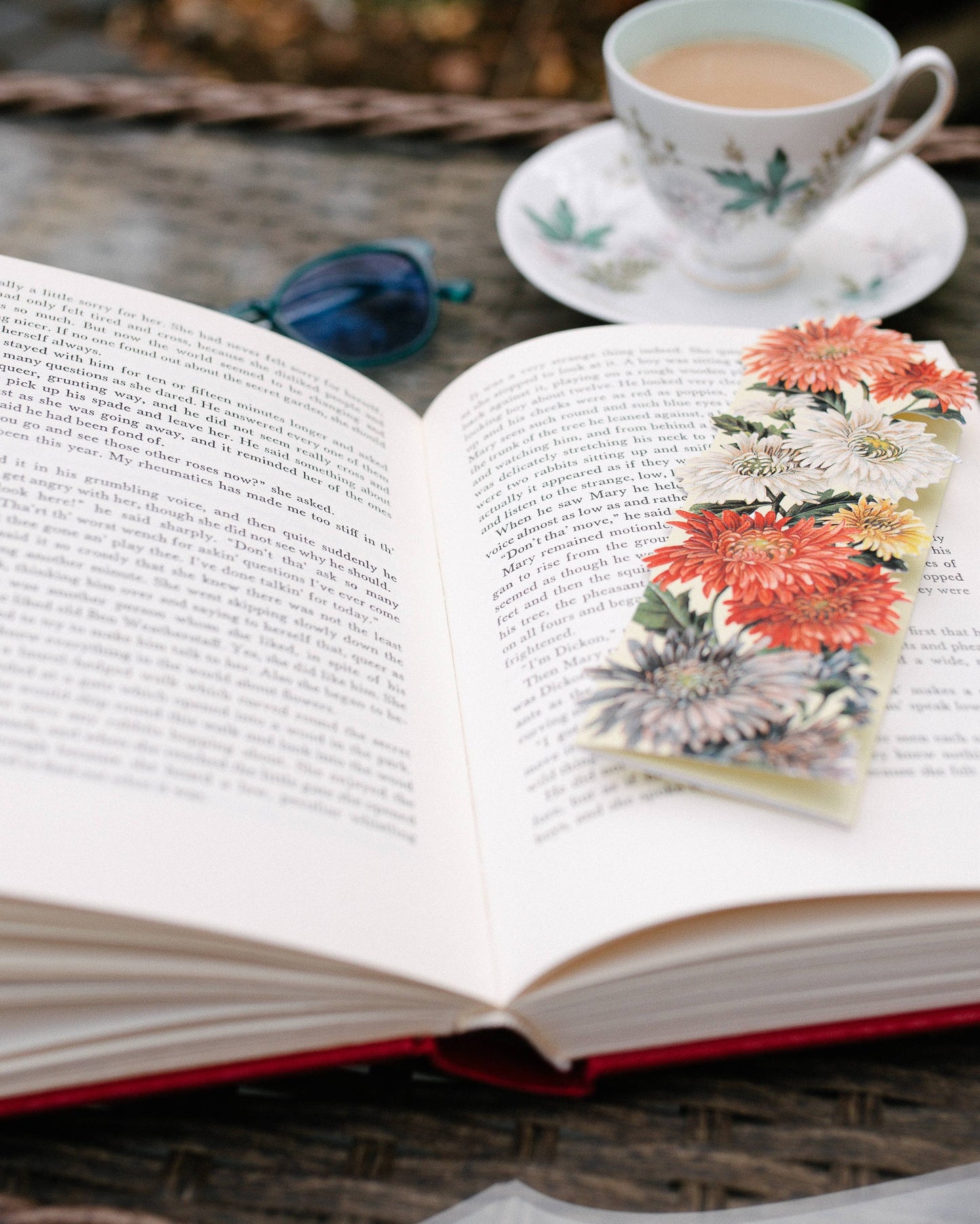 Chrysanthemums Bookmark Card