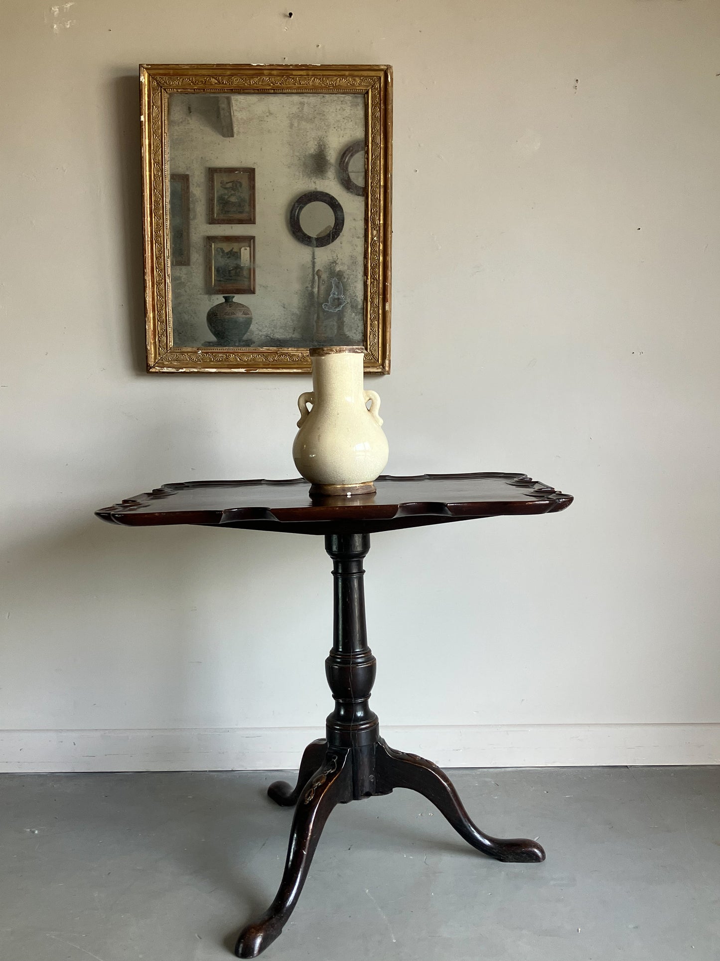 A George III Mahogany Tilt Top Table