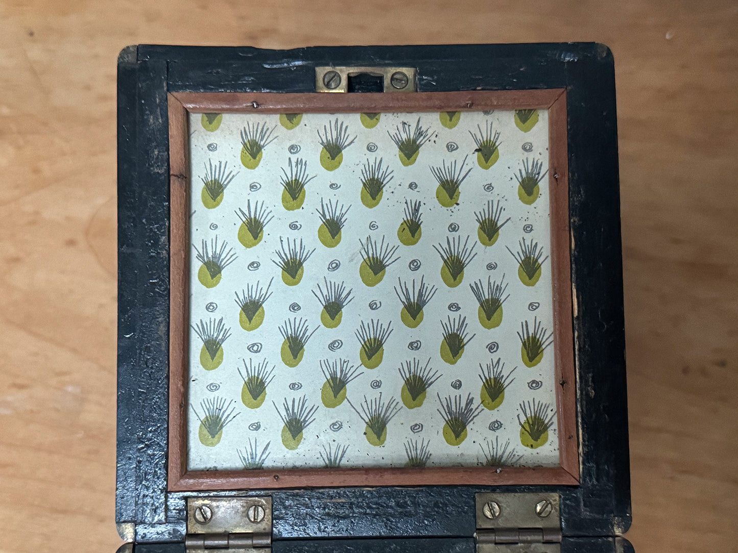 An Early 19th Century Inlaid Tea Caddy