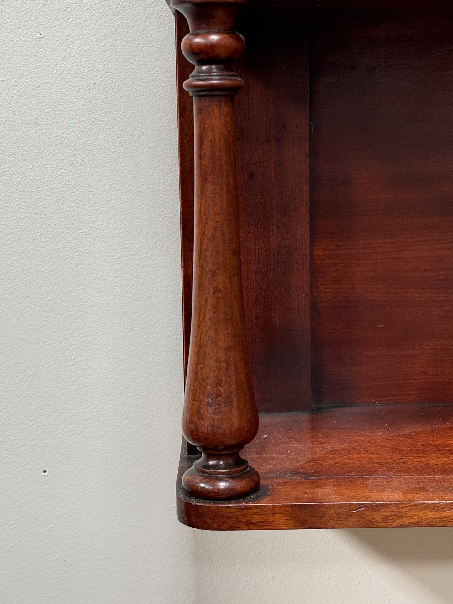 William IV Mahogany Hanging Shelves