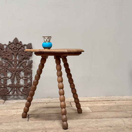 An Early 20th Century Oak Bobbin Gypsy Table