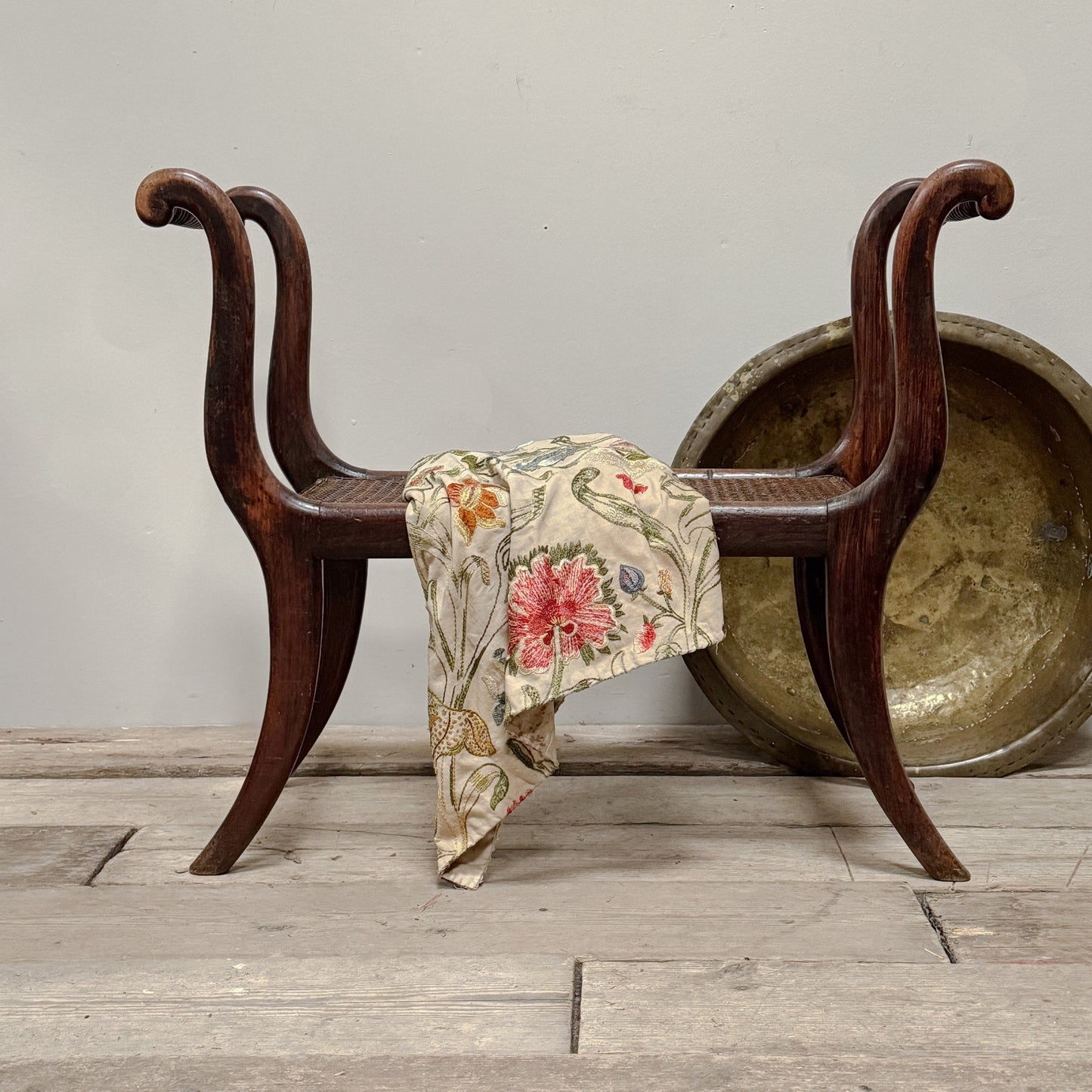 A Regency Mahogany Window Seat