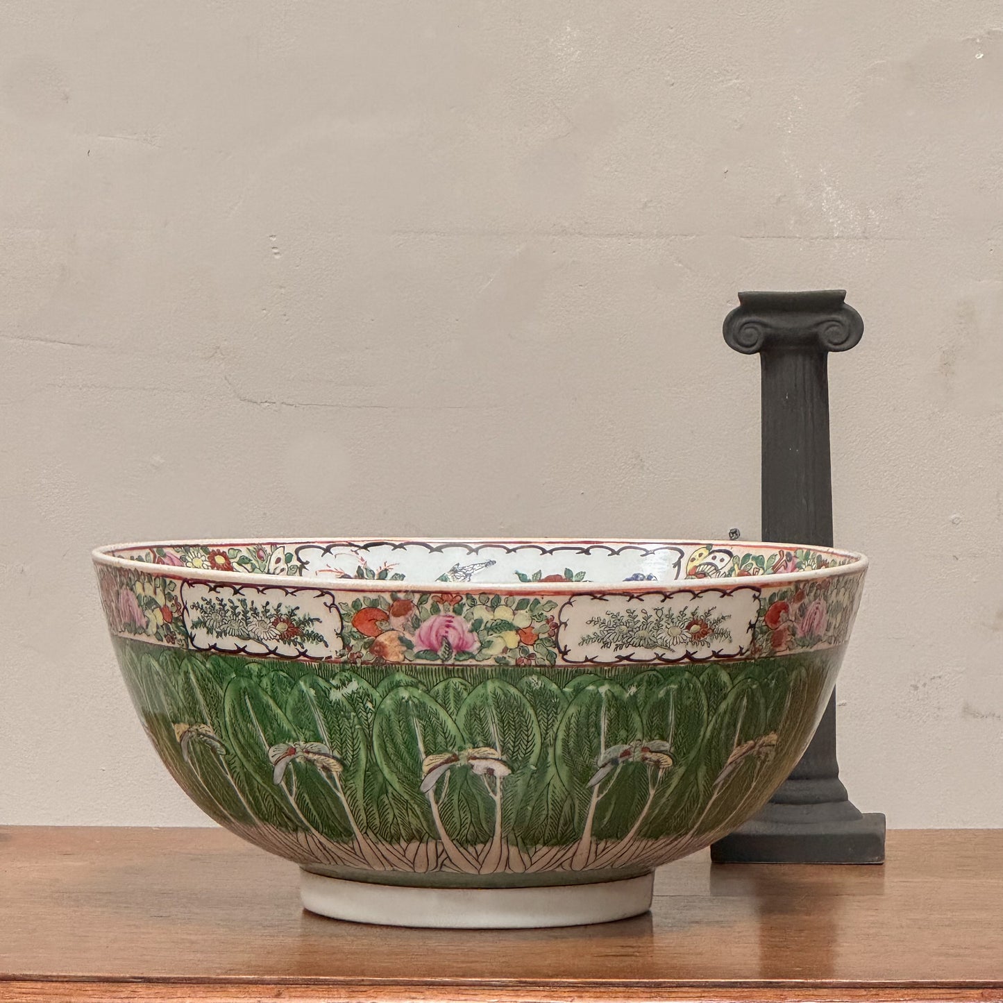 A 19th Century Chinese Famille Rose Porcelain Bowl