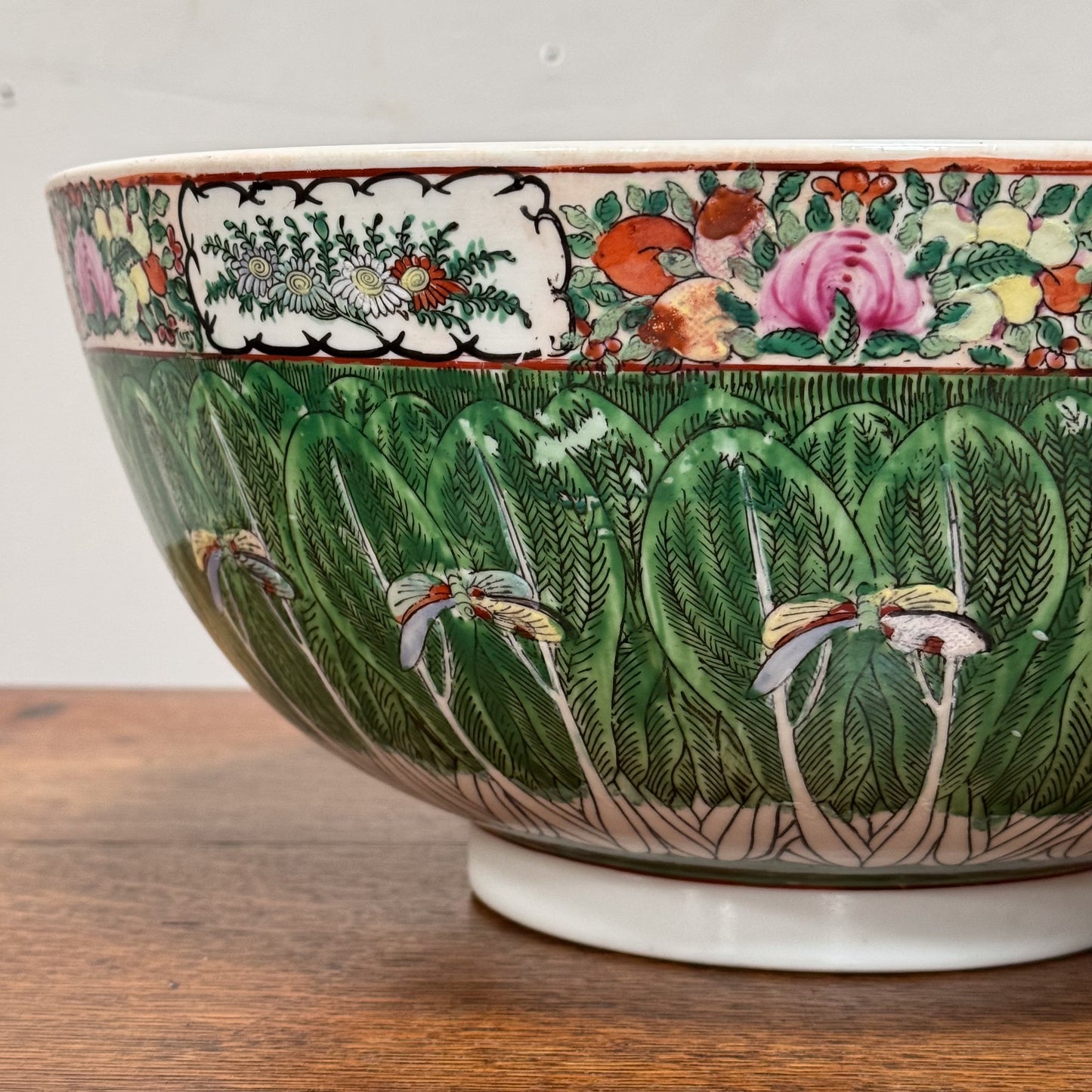 A 19th Century Chinese Famille Rose Porcelain Bowl