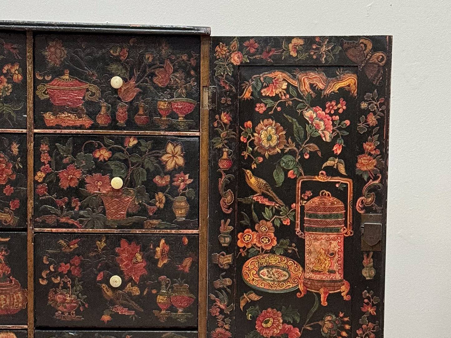 An Early 19th Century Découpage Chinoiserie Cabinet