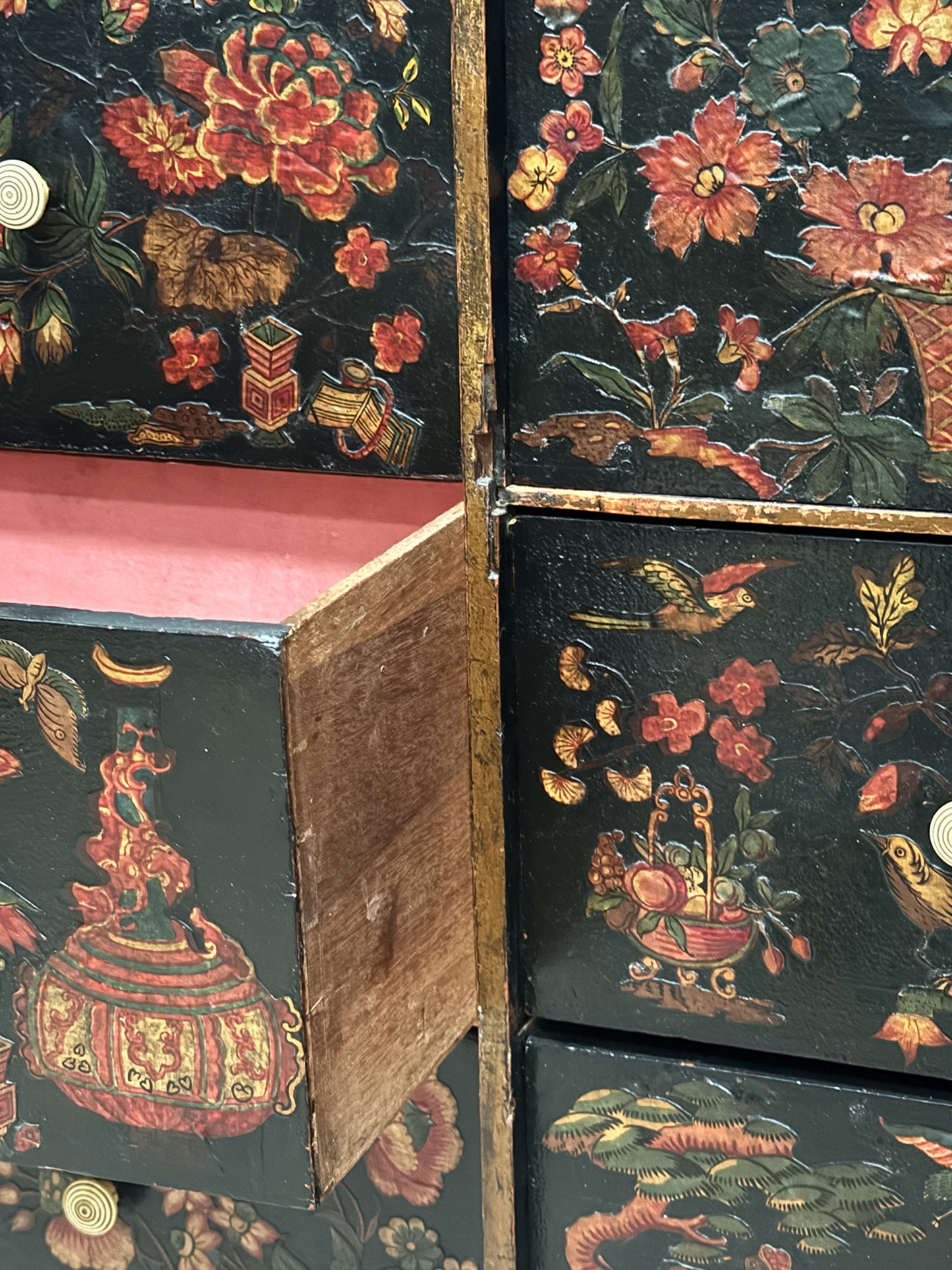 An Early 19th Century Découpage Chinoiserie Cabinet