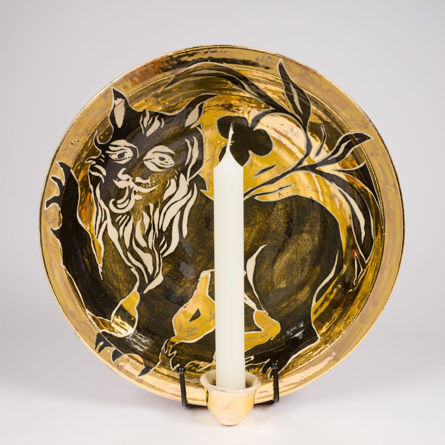 Gold Lion Bowl Sconce