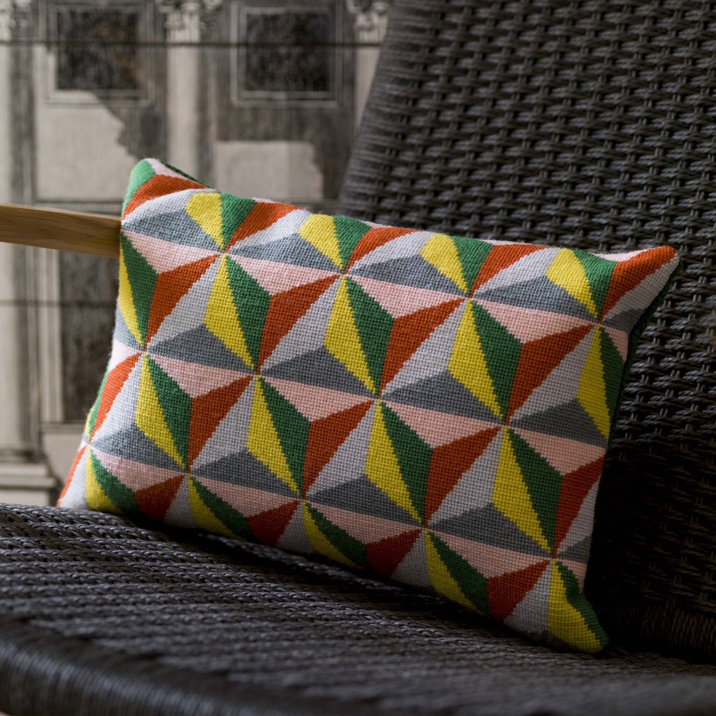 Tetrahedron Cushion - Pink