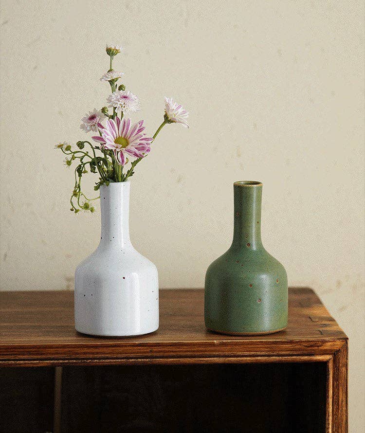 Handmade Ceramic Emerald Classic Vase: Green